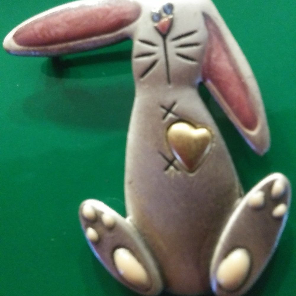 Easter Bunny Brooch Pin Vintage EUC - Picture 6 of 8